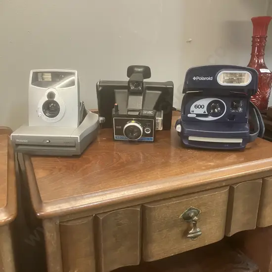 Vintage Polaroid Instant Film Cameras - Spectra 1200FF, Colorpack ll & 600 Series