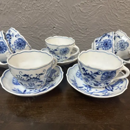 Vintage Meissen Blue Onion Cups & Saucers x5 With 2 Spare Cups
