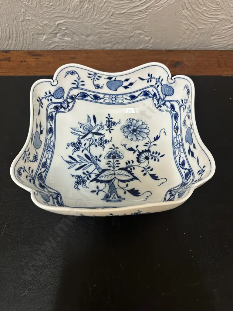 Vintage Meissen Blue Onion Square Serving Bowl Image 1++