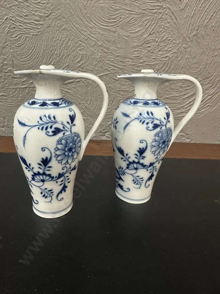 Pair Of Vintage Meissen Blue Onion Oil & Vinegar Jugs Image 1++