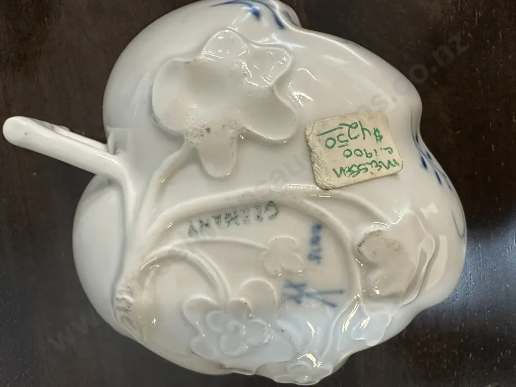 Vintage Meissen Blue Onion Leaf Shaped Nut/Candy Bowl With Condiment Dishes Image 1++