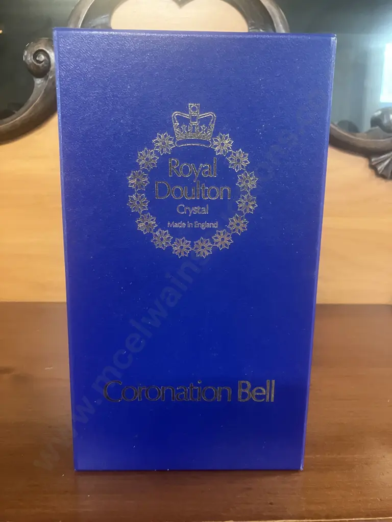 The Coronation Bell by Royal Doulton - 25th Anniversary Queen Elizabeth ll, Hand Cut Full Lead Crystal, 89/1000 Image 1++