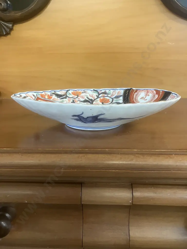 Antique Japanese Imari Porcelain Oval Bowl - Late Edo to Early Meiji Period, Scalloped Edge. H4.5 L26 W17cm Image 1++