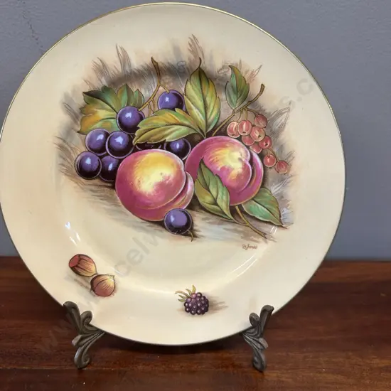 Vintage Aynsley Fruit Cabinet Plate Signed D.Jones Dia21cm.
