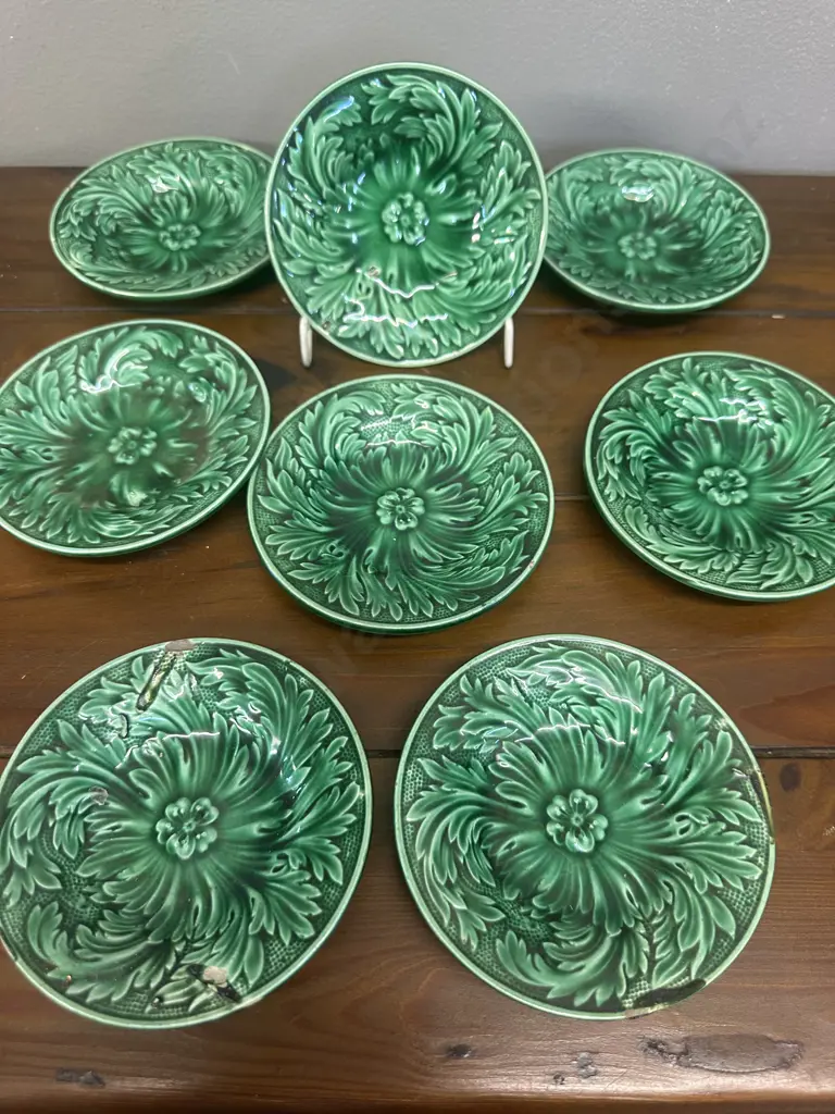 Vintage Green Majolica Moulded Spiralling Leaf Pattern Dishes x8  Image 1++