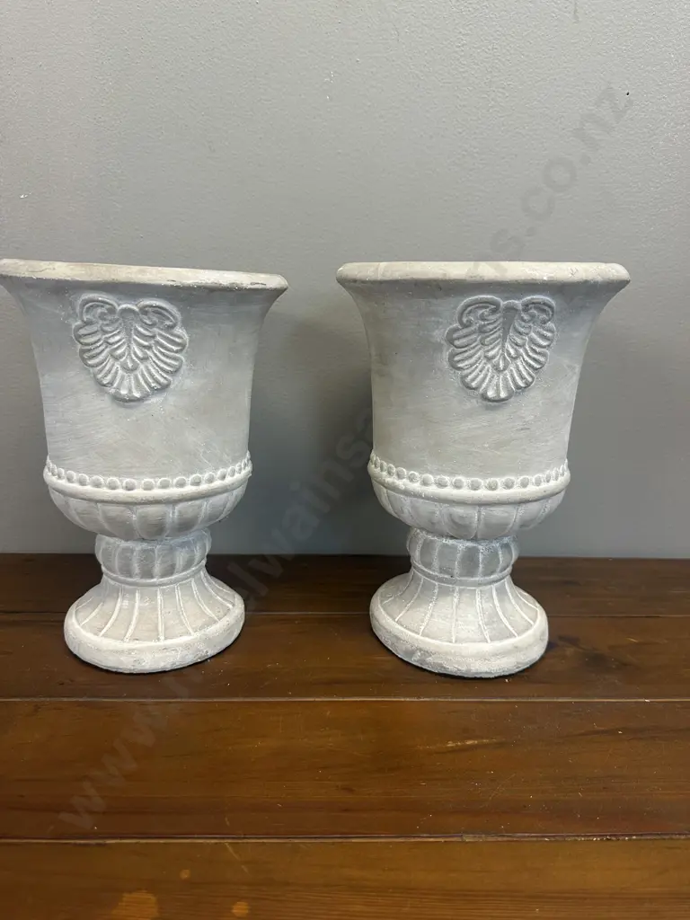 Pair Of Living Space Grey Urns H23cm. Image 1++