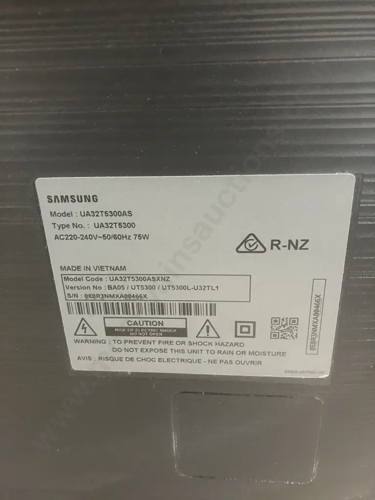 Samsung 32" FHD T5300 With Remote Control - UA32T5300AS Image 1++