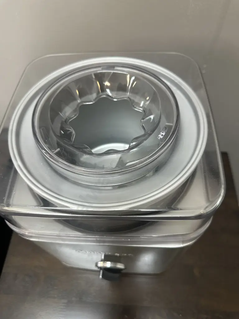 Cuisinart 2 Lt Frozen Yogert Sorbet & Icecream Maker Image 1++