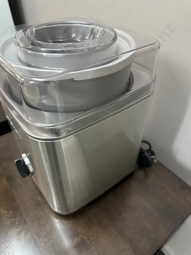 Cuisinart 2 Lt Frozen Yogert Sorbet & Icecream Maker Image 1++