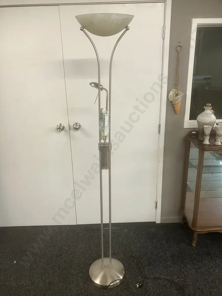 Mother & Child Metal Halogen Floor Lamp Image 1++