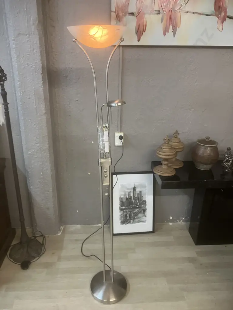 Mother & Child Metal Halogen Floor Lamp Image 1++