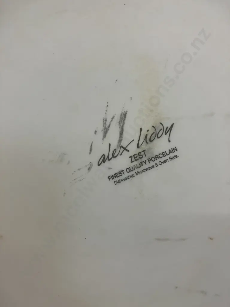 Alex Liddy 'Zest' Large 31cm x 10cm White Porcelain Bowl Image 1++