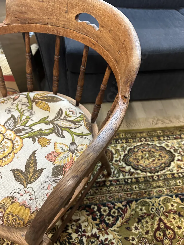 Antique Oak Spindle Back Tub Chair With Upholstered Seat Image 1++