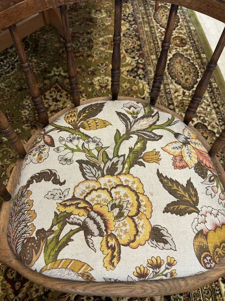 Antique Oak Spindle Back Tub Chair With Upholstered Seat Image 1++