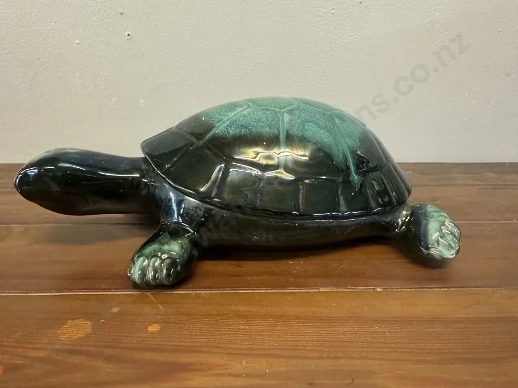 Vintage Blue Mountain Pottery Turtle Figurine Green & Black Glaze 31cm. Image 1++
