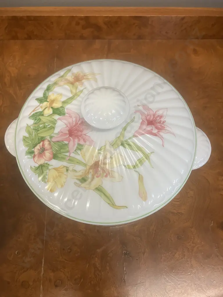 Vintage Jade Lily by Shafford Fine Porcelain Covered Casserole, Creamer & Lidded Sugar Bowl - Japan 1950's Image 1++