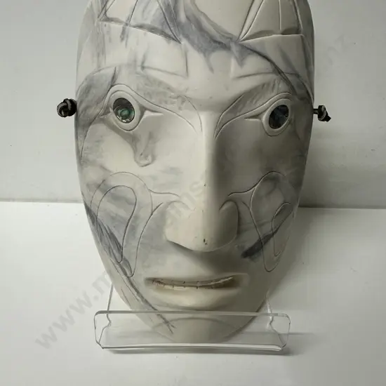 Pearlite Marble Craft Native Tribal Mask Wall Hanging, Abalone Eyes - Canada. 24 x 19cm