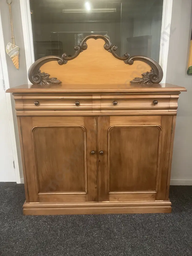 Chiffonier With Raised Carved Back, 2 Door, 2 Drawer. H150 W125 D39cm Image 1++