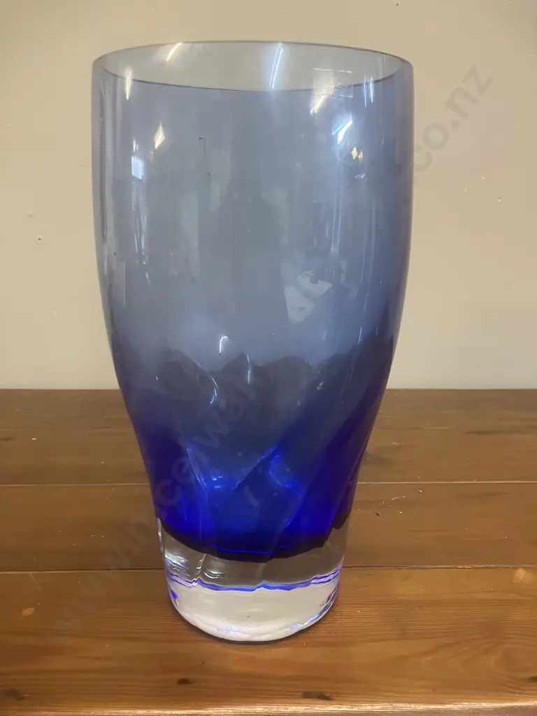 Blue Art Glass Vase. H25cm Image 1++