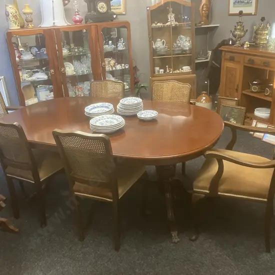 Mahogany Oval Extn Dining Table, Brass Claw Feet With 6 Cane Back Chairs Incl 2 x Carvers, Gold Draylon Seats