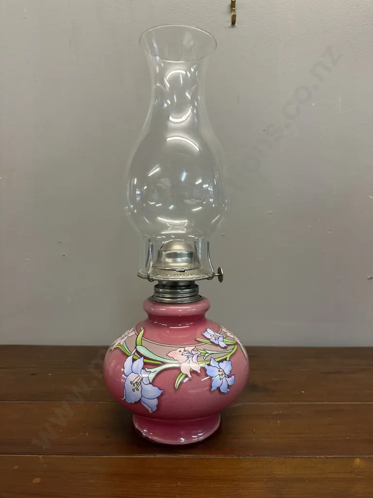 Vintage Kaadan Ltd Pink Glass Floral Oil Lamp H36.5cm. Image 1++