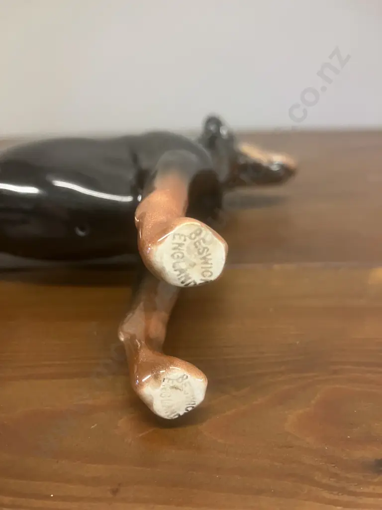 A Vintage Beswick Doberman Pinscher Porcelain Figurine: "Annastock Lance" Model #2299 - England. H14.5cm Image 1++