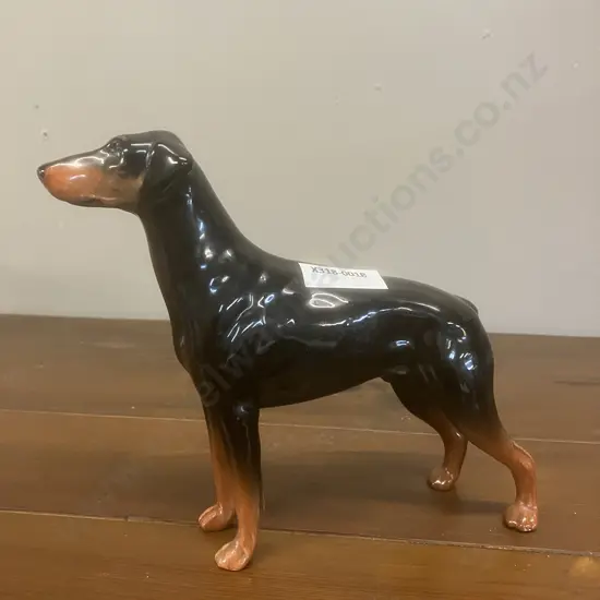A Vintage Beswick Doberman Pinscher Porcelain Figurine: "Annastock Lance" Model #2299 - England. H14.5cm