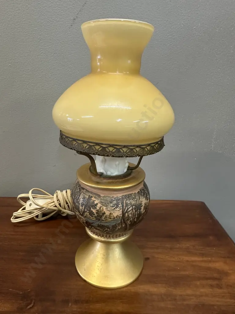 Small Murray Feiss Hand Made Hurricane Lamp Made In Florentine Italy Stamped On Base H25cm. Image 1++