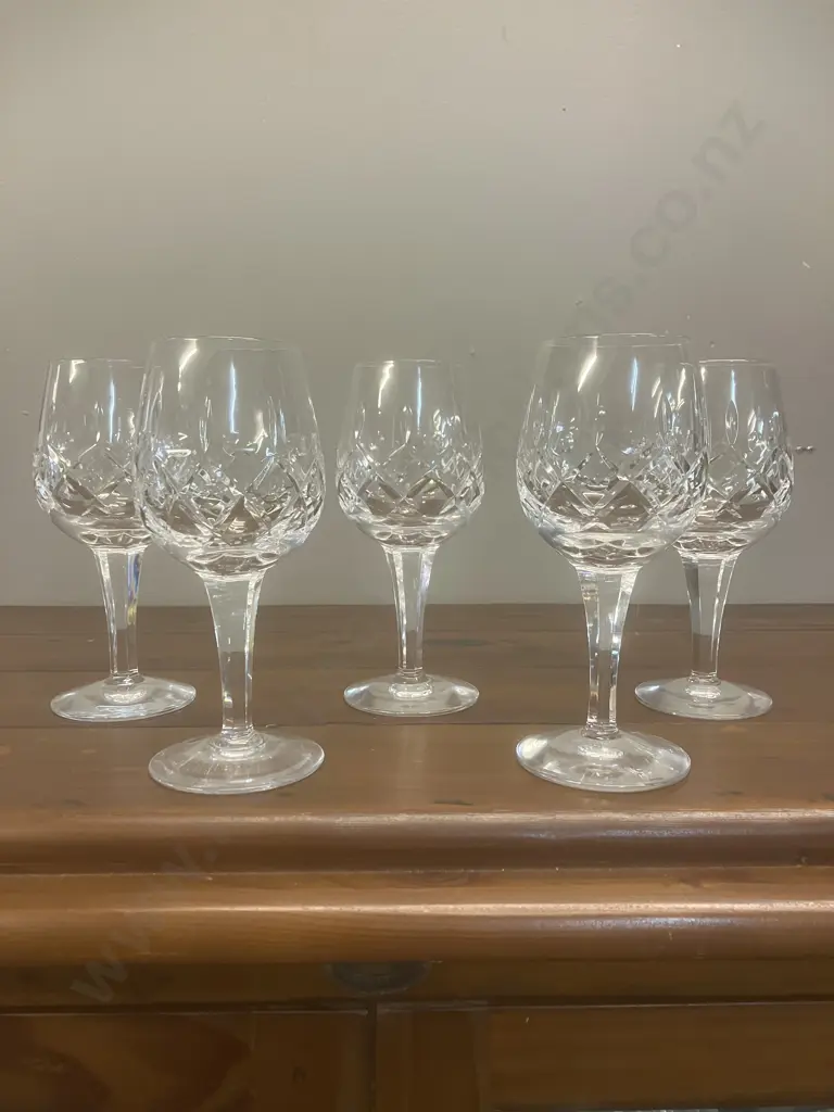 Royal Doulton Crystal Belvedere Pattern Wine Glasses - Set of 5 Image 1++