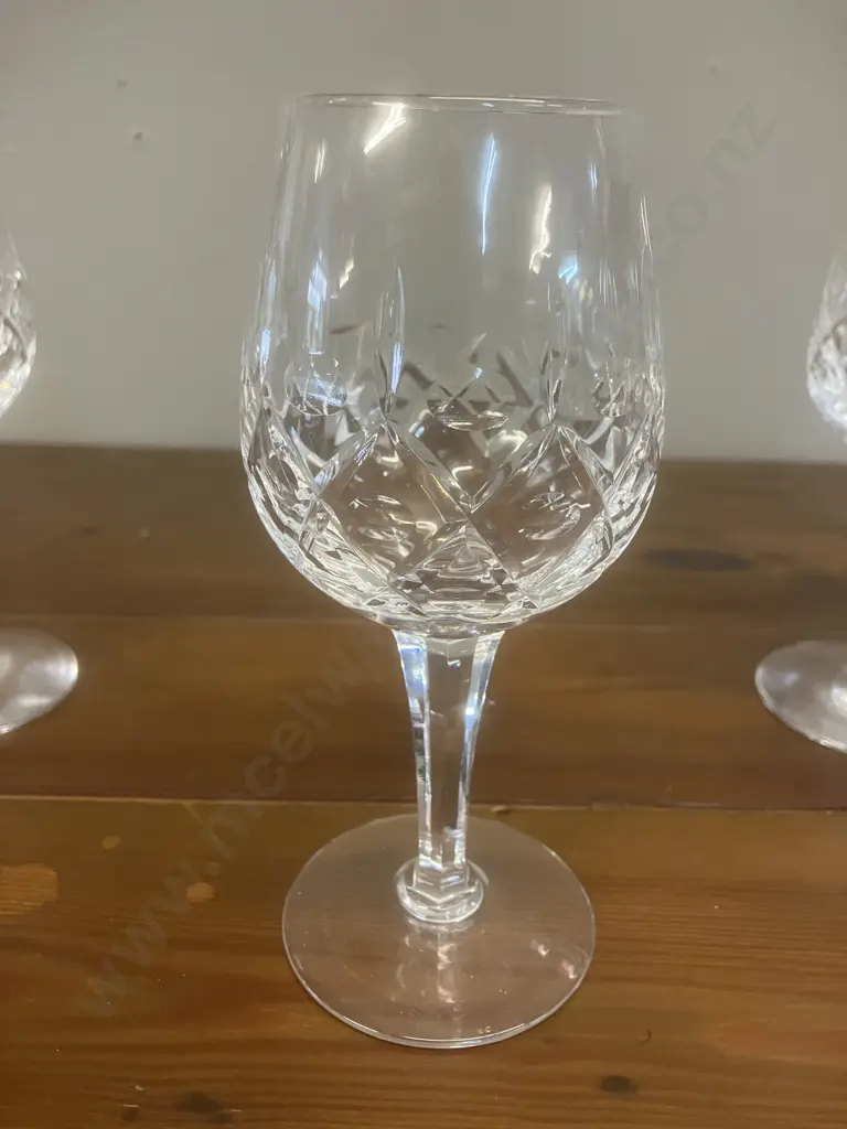 Royal Doulton Crystal Belvedere Pattern Wine Glasses - Set of 5 Image 1++