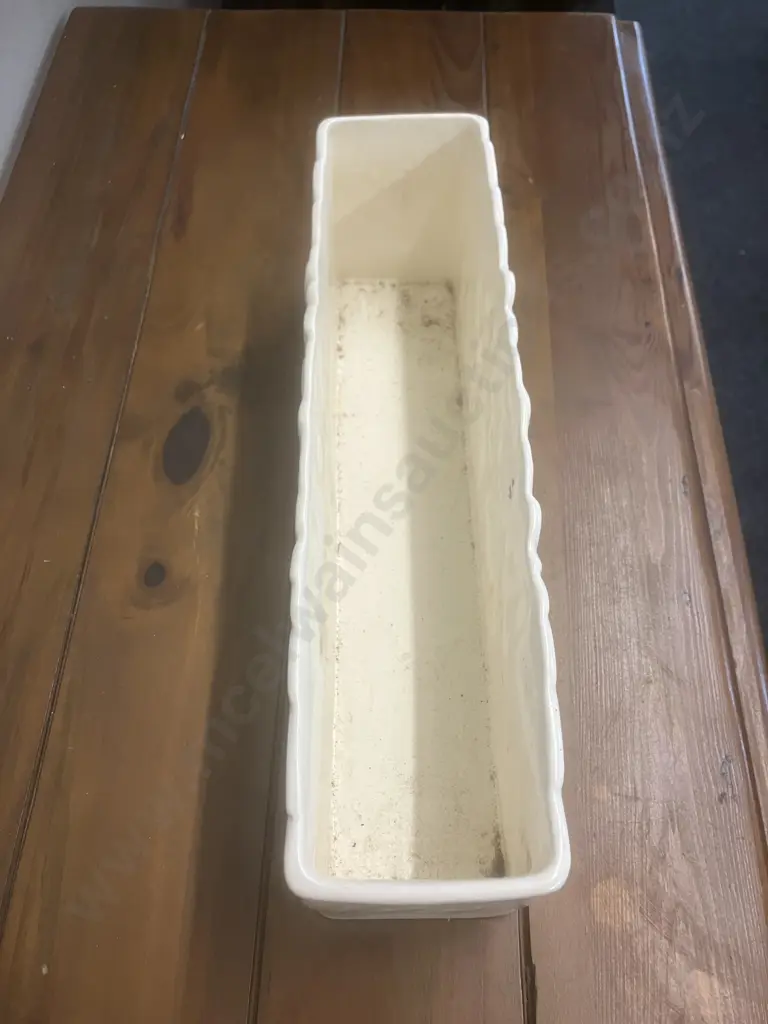 A 1940's Spode "Velamour Daffodil" Cream Trough Vase / Planter - England. H10 L31 D7.5cm Image 1++