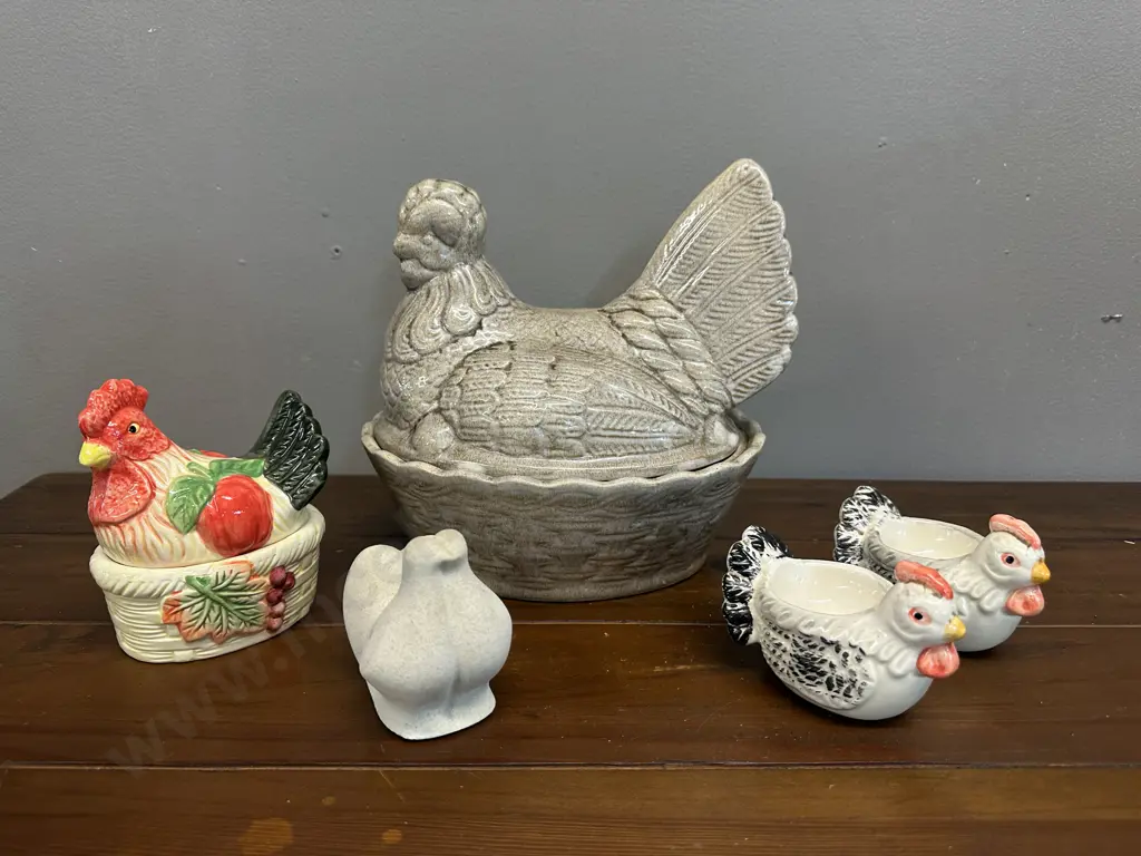 Vintage Ceramic Hen On Nest Egg Holders, Egg Cups Etc Image 1++