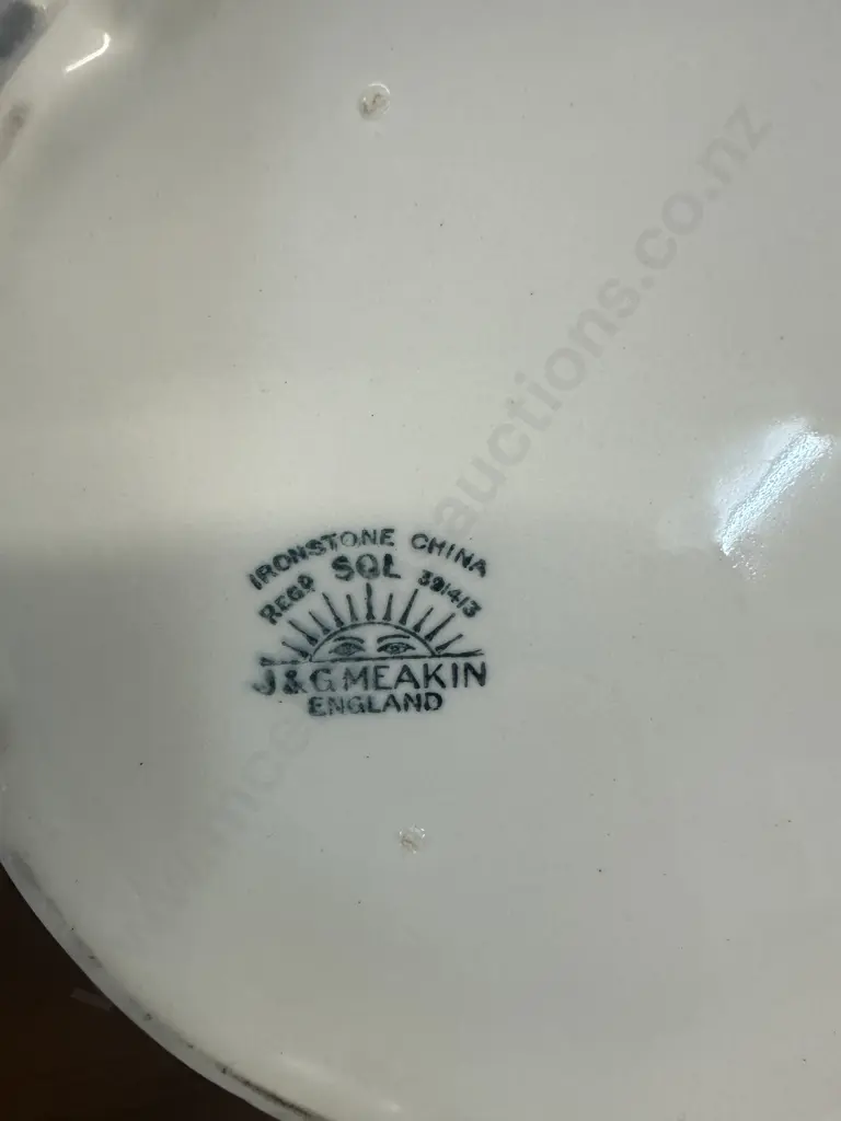 Antique J&G Meakin White Chamber Pot Image 1++