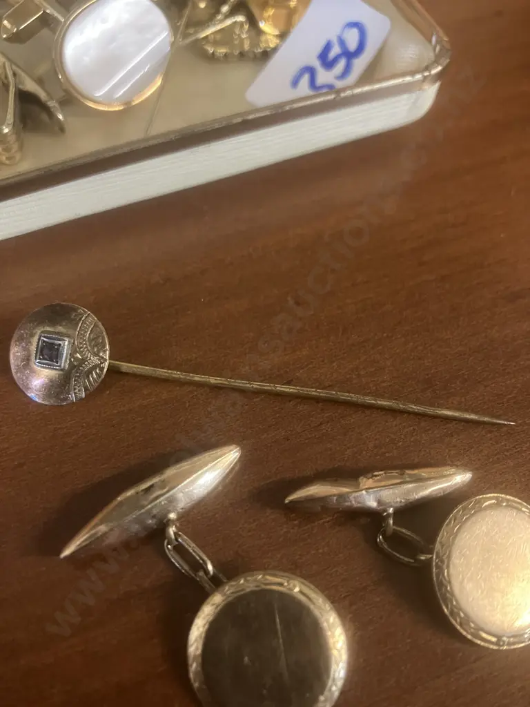 Antique Victorian 9ct Gold Disc Stick Pin, Pair of Rodd 9ct Lined Cufflinks, Costume Jewellery Etc Image 1++