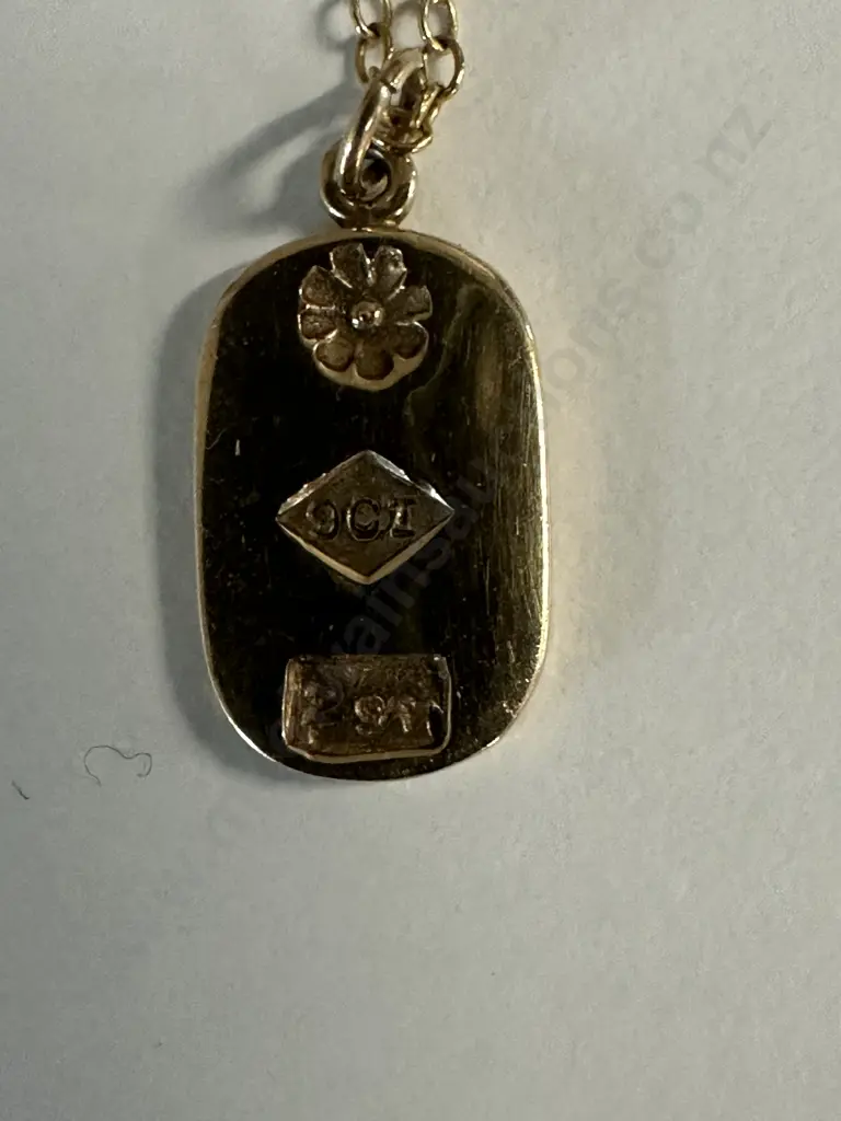 Stamped 9ct Pendant On Chain Image 1++