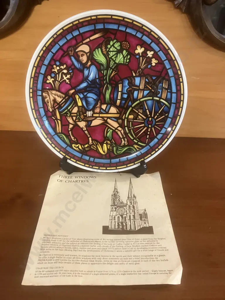 Prinknash Abbey Pottery Plate - St Lubin Window in Chartres Cathedral, THE VINTNER TAKING WINE TO MARKET. Dia 26cm Image 1++