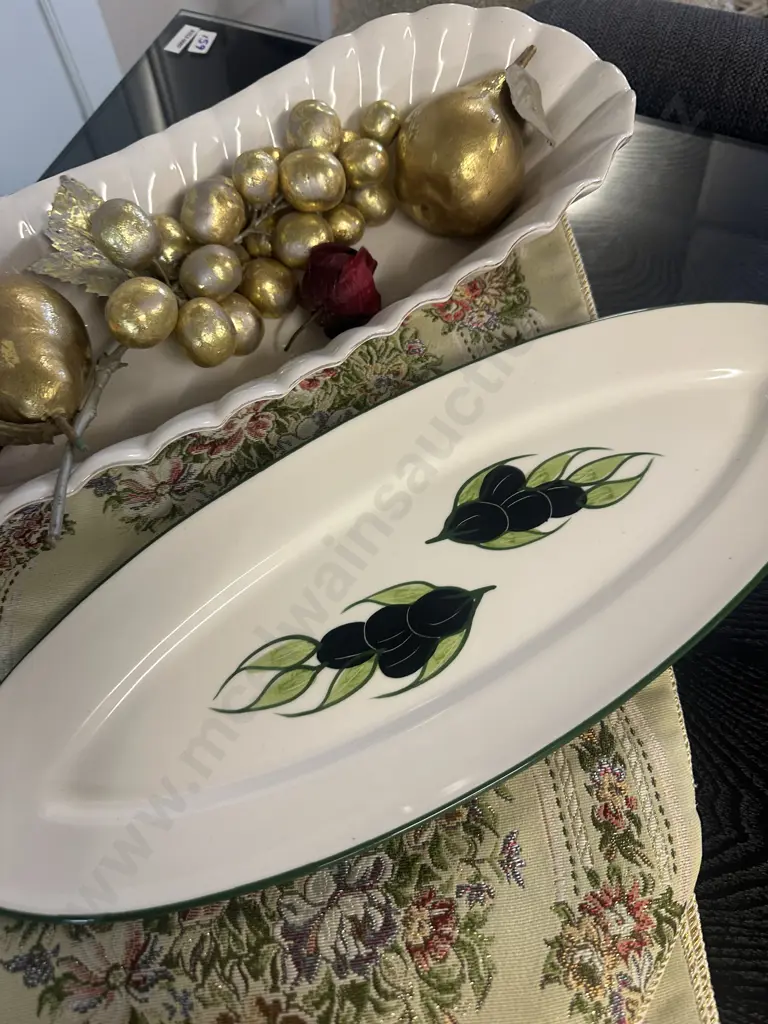 Aotea NZ Serving Plate, Zitam Dish With Faux Fruit & Table Runner Image 1++