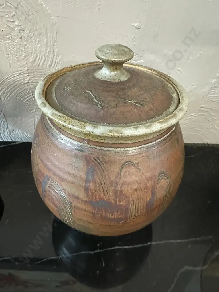 Vintage Lidded Pottery Pot H29cm. Image 1++