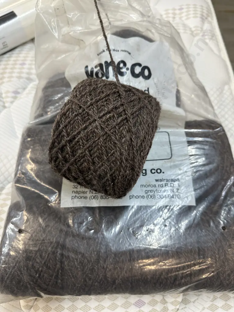 Bag Of Wool Brown Tones Image 1++