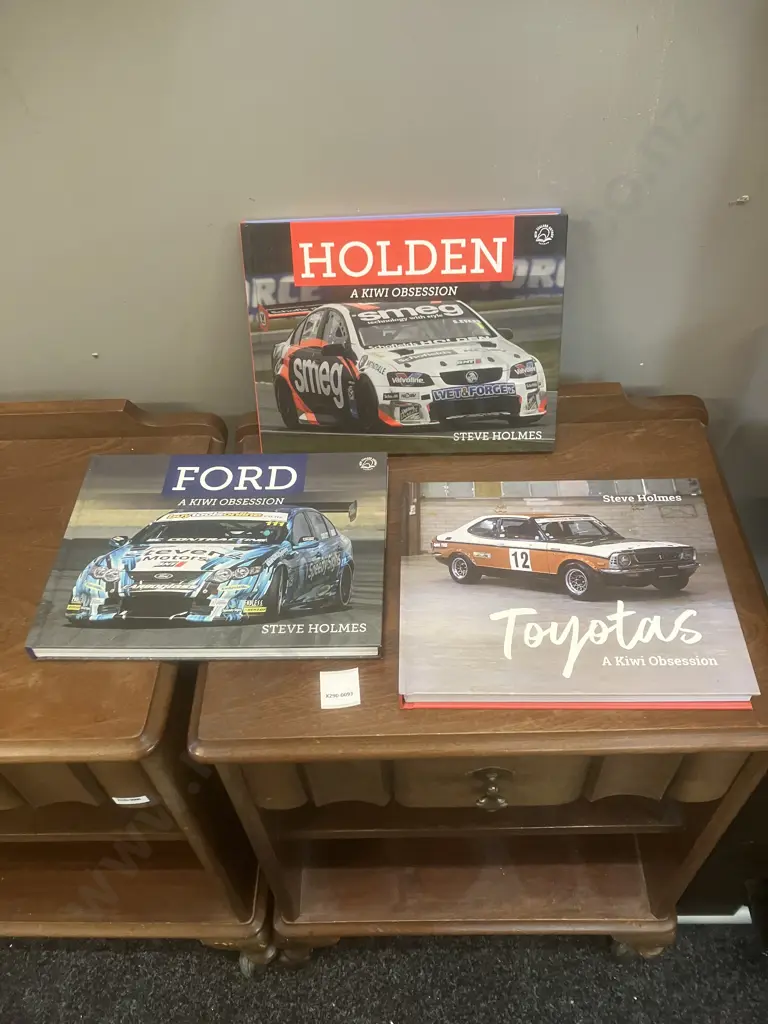 Holden, Ford, Toyota 'A Kiwi Obsession Books' by Steve Holmes, Hardcovers Image 1++