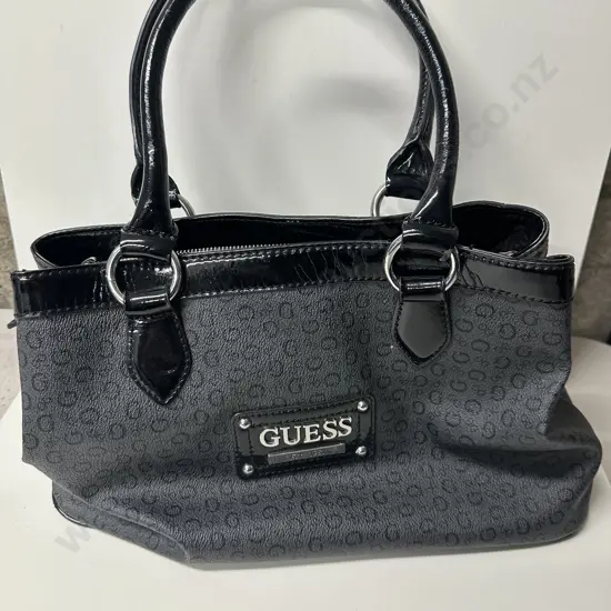 Ladies Black Guess Bag