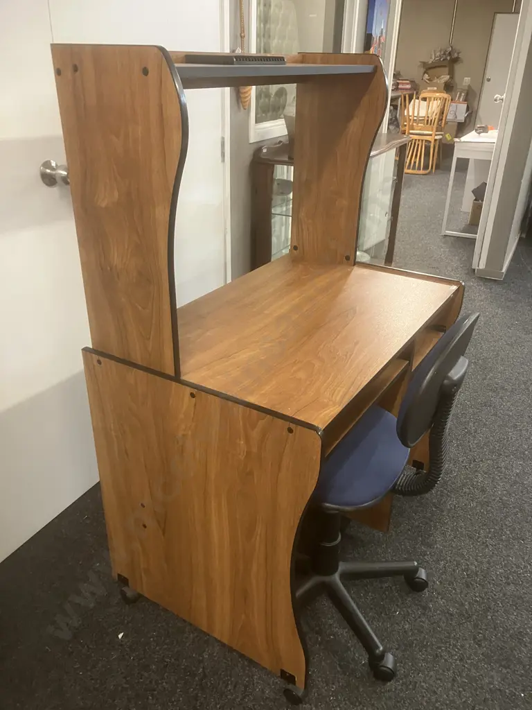 Wood Look Computer Desk (H134.5 W94 D60cm) With a Blue Fabric Gaslift Computer Chair Image 1++