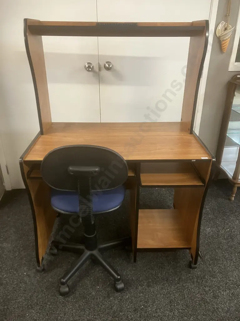 Wood Look Computer Desk (H134.5 W94 D60cm) With a Blue Fabric Gaslift Computer Chair Image 1++