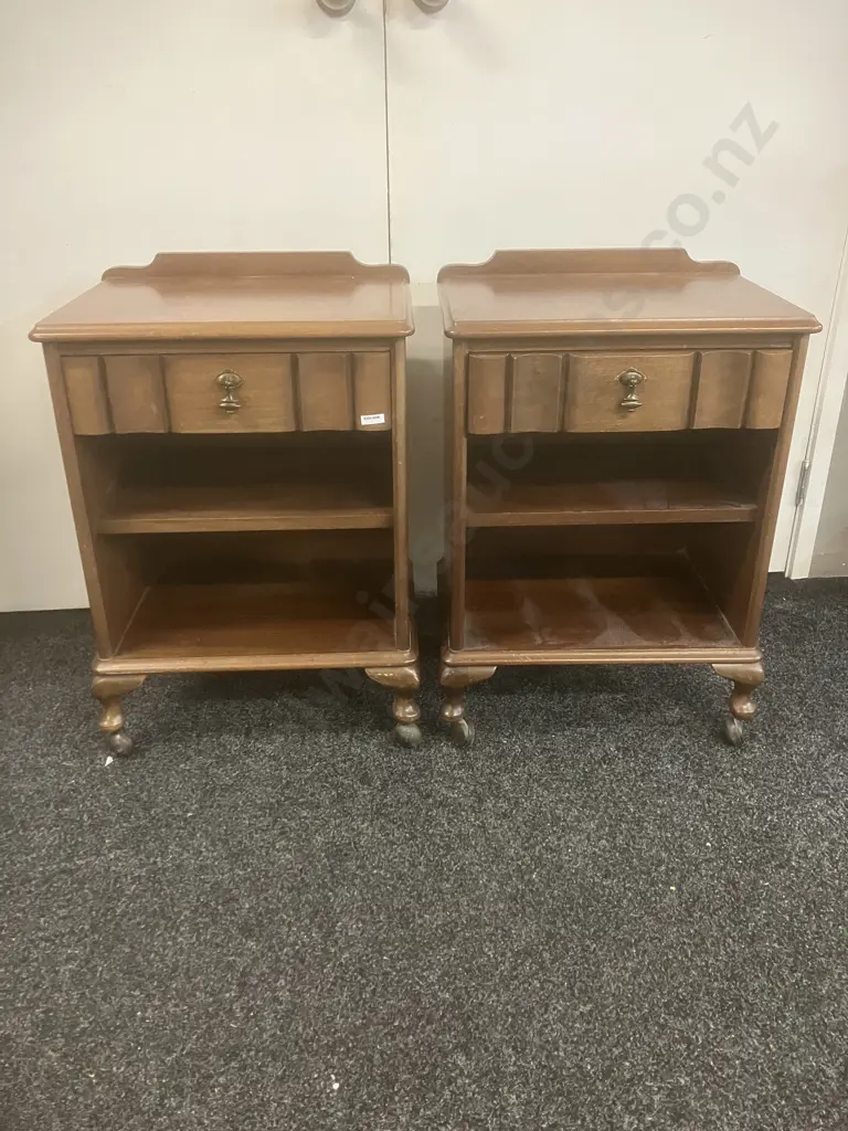 Pair of Mahogany Bedsides, Single Drawer With Open Lower Shelf, Cabriole Legs On Castors Image 1++
