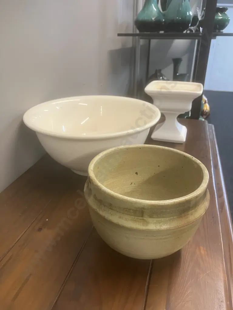 Vintage Mixing Bowl, Ceramic Pedestal & Pottery Bowl Image 1++