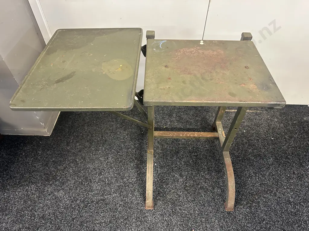 Mid 20th Century Industrail Metal Rolling Drop Leaf Table Image 1++