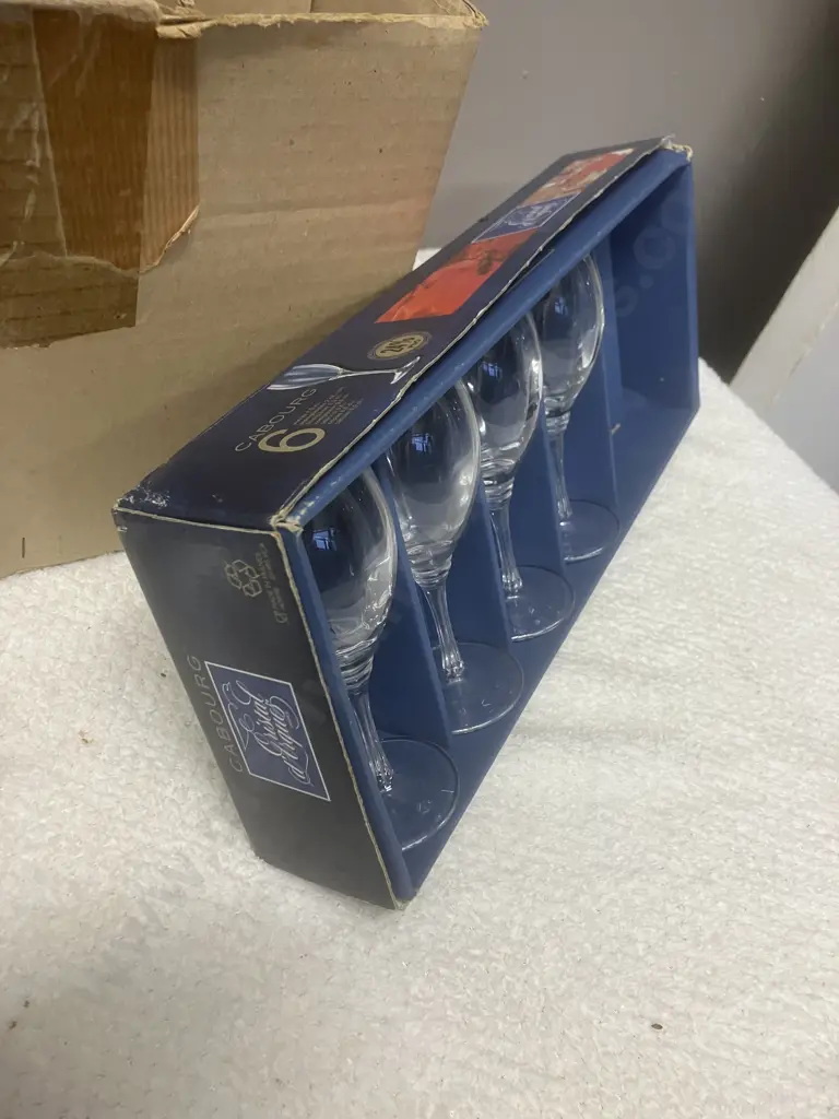 Three Incomplete Boxed Glass Sets Image 1++