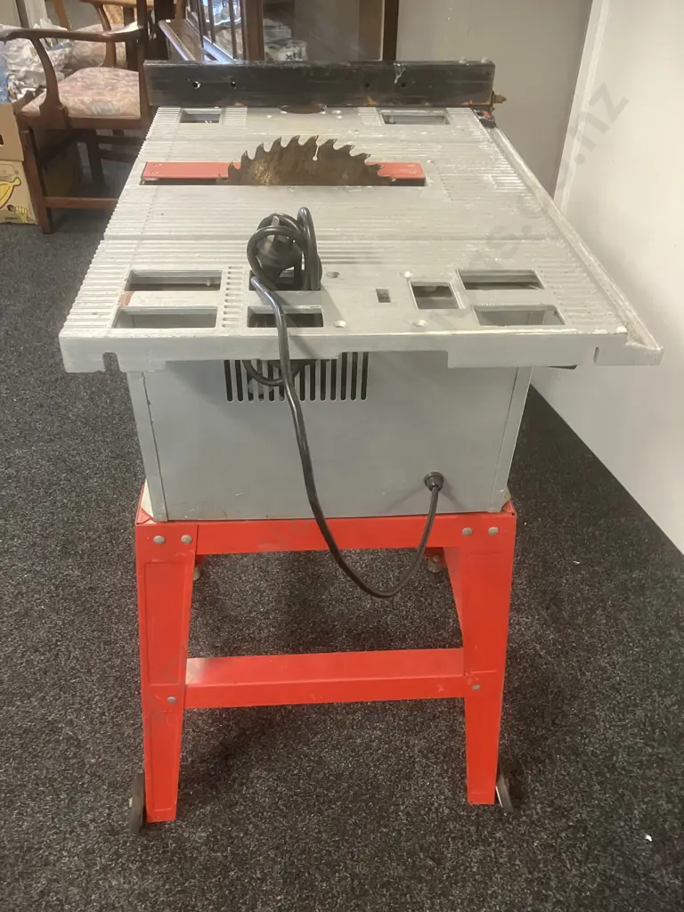 Cobra 254mm (10") Table Saw Model MTS1500 Image 1++