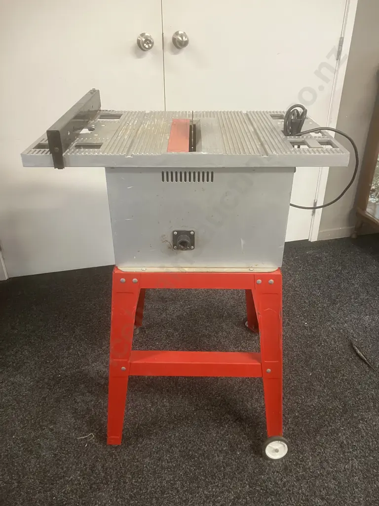 Cobra 254mm (10") Table Saw Model MTS1500 Image 1++