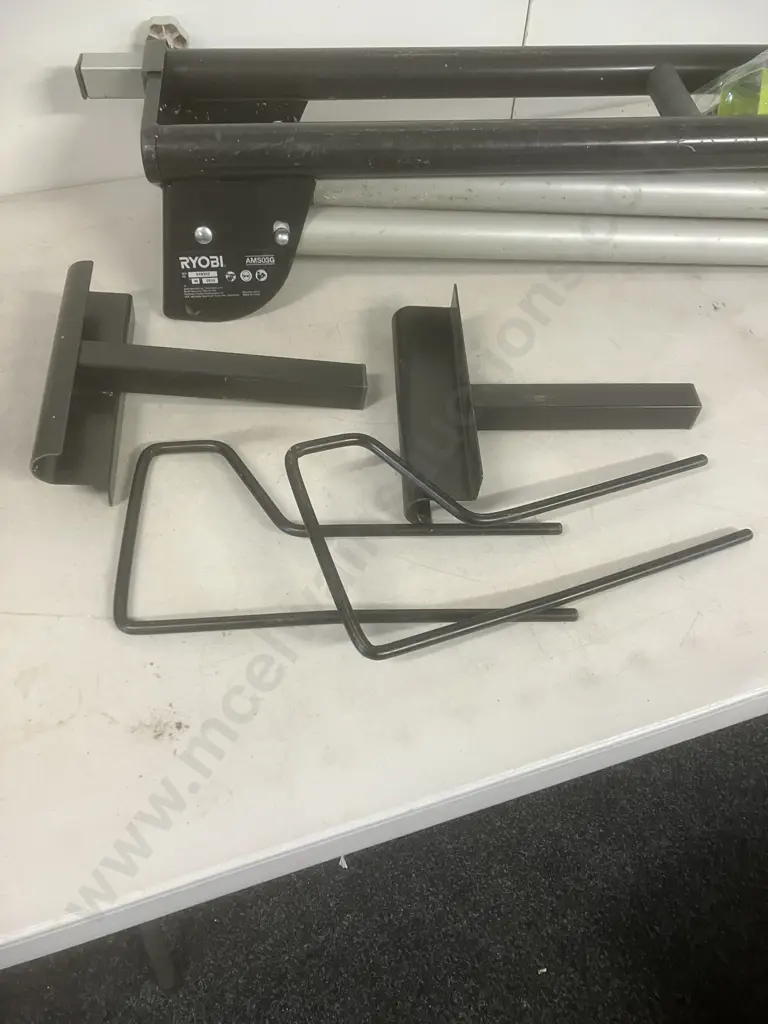 Ryobi Universal Mitre Saw Stand AMS03G Image 1++